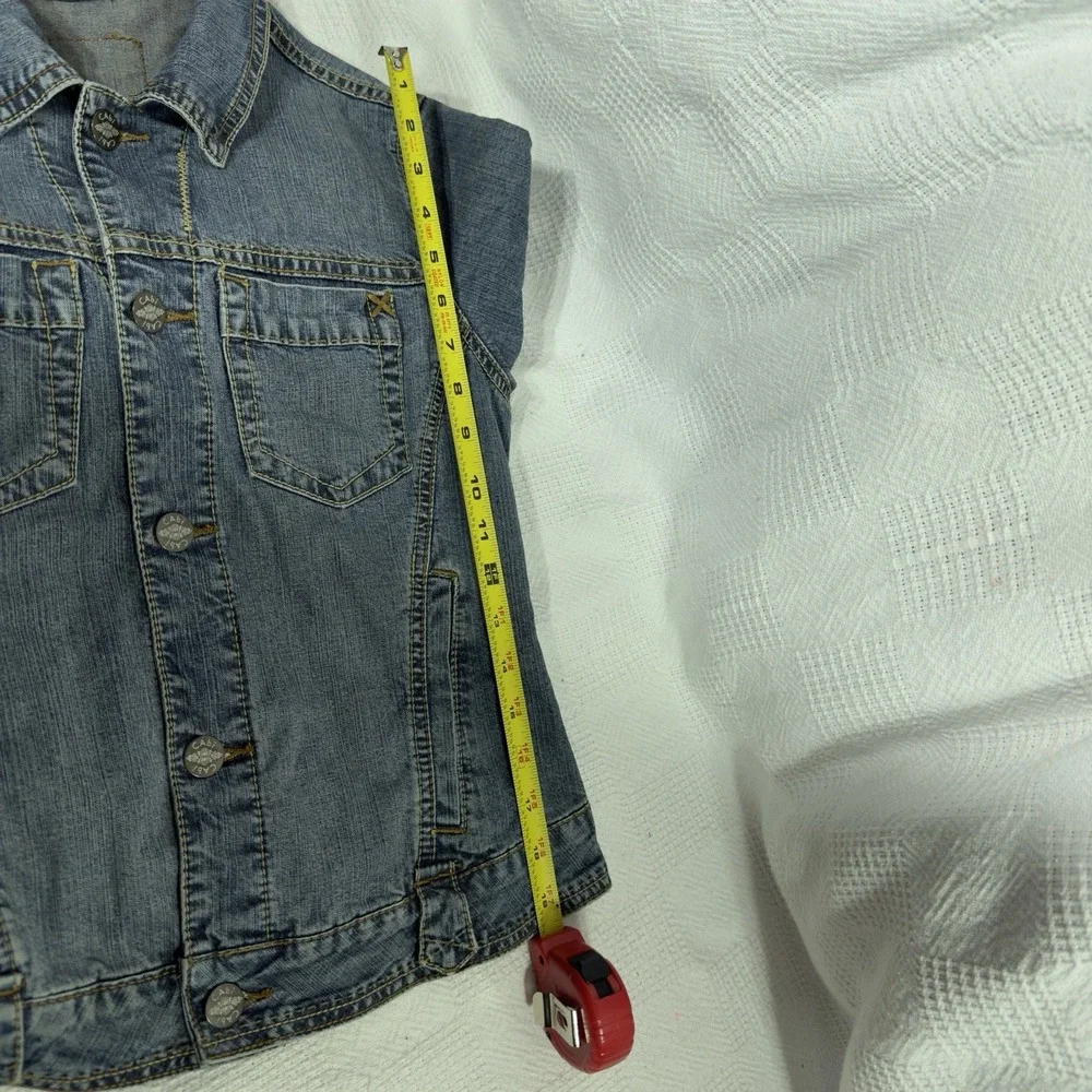Cabi Womens Classic Denim Blue Jean‎ Jacket Size 8 Medium Wash Button Front